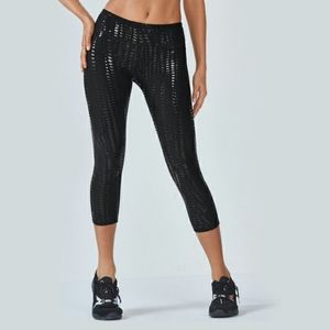 Fabletics XL Mid Rise Capri